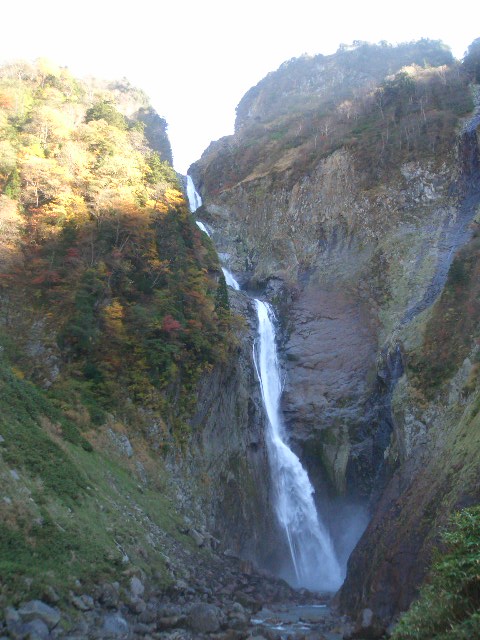 この左奥が称名滝10月29日午前